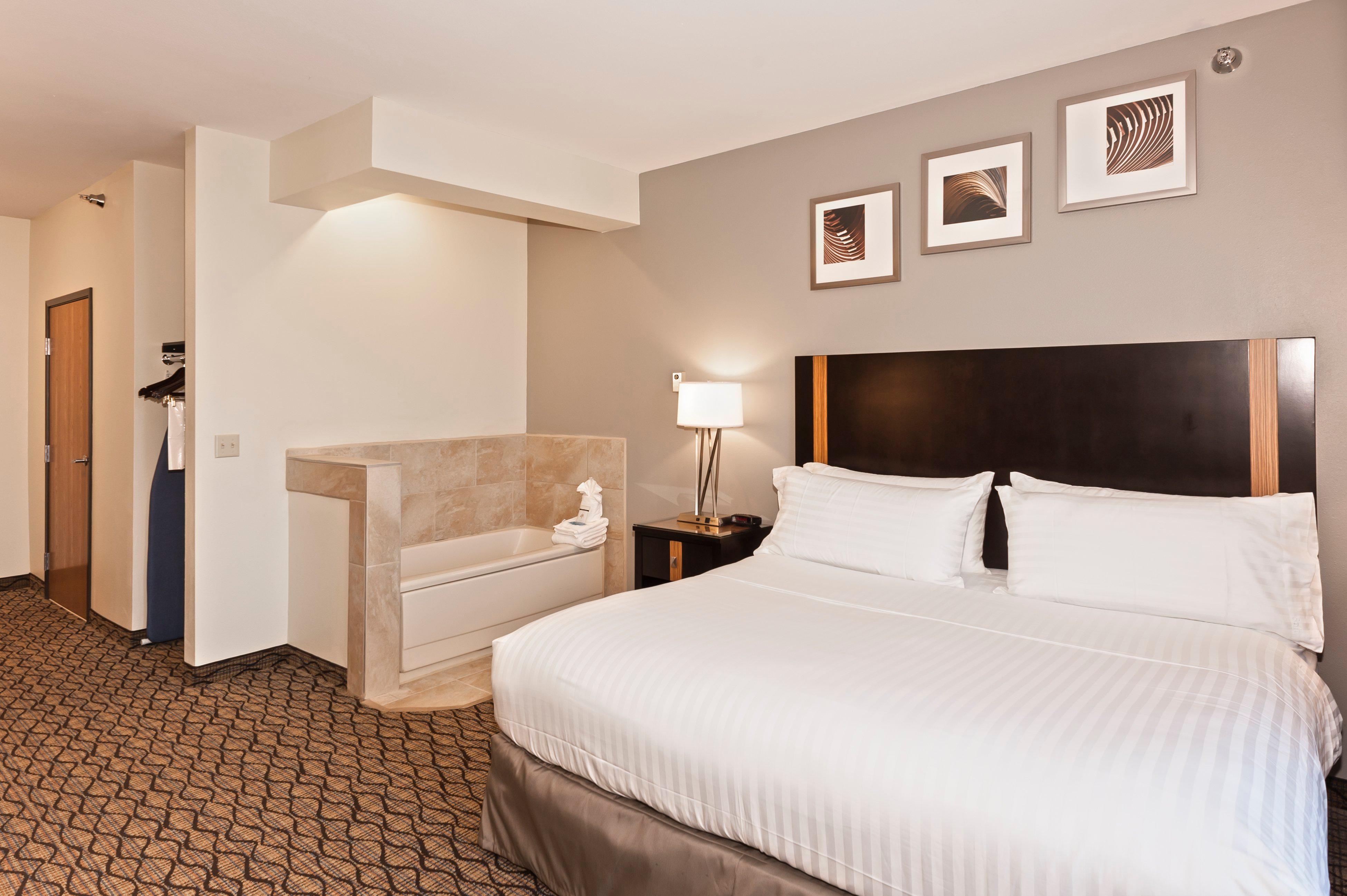 Holiday Inn Express Hotel & Suites Chanhassen By Ihg Esterno foto