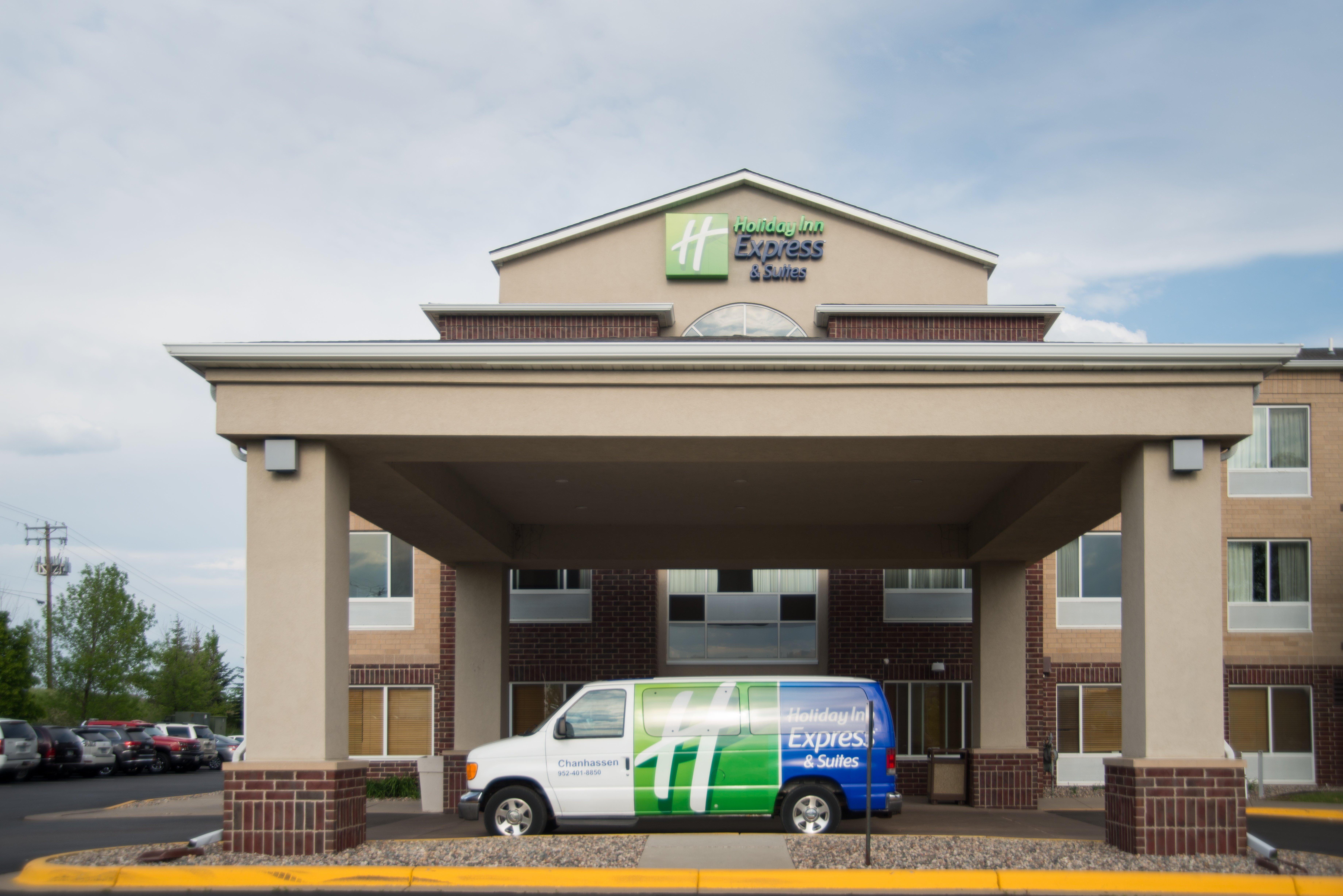 Holiday Inn Express Hotel & Suites Chanhassen By Ihg Esterno foto