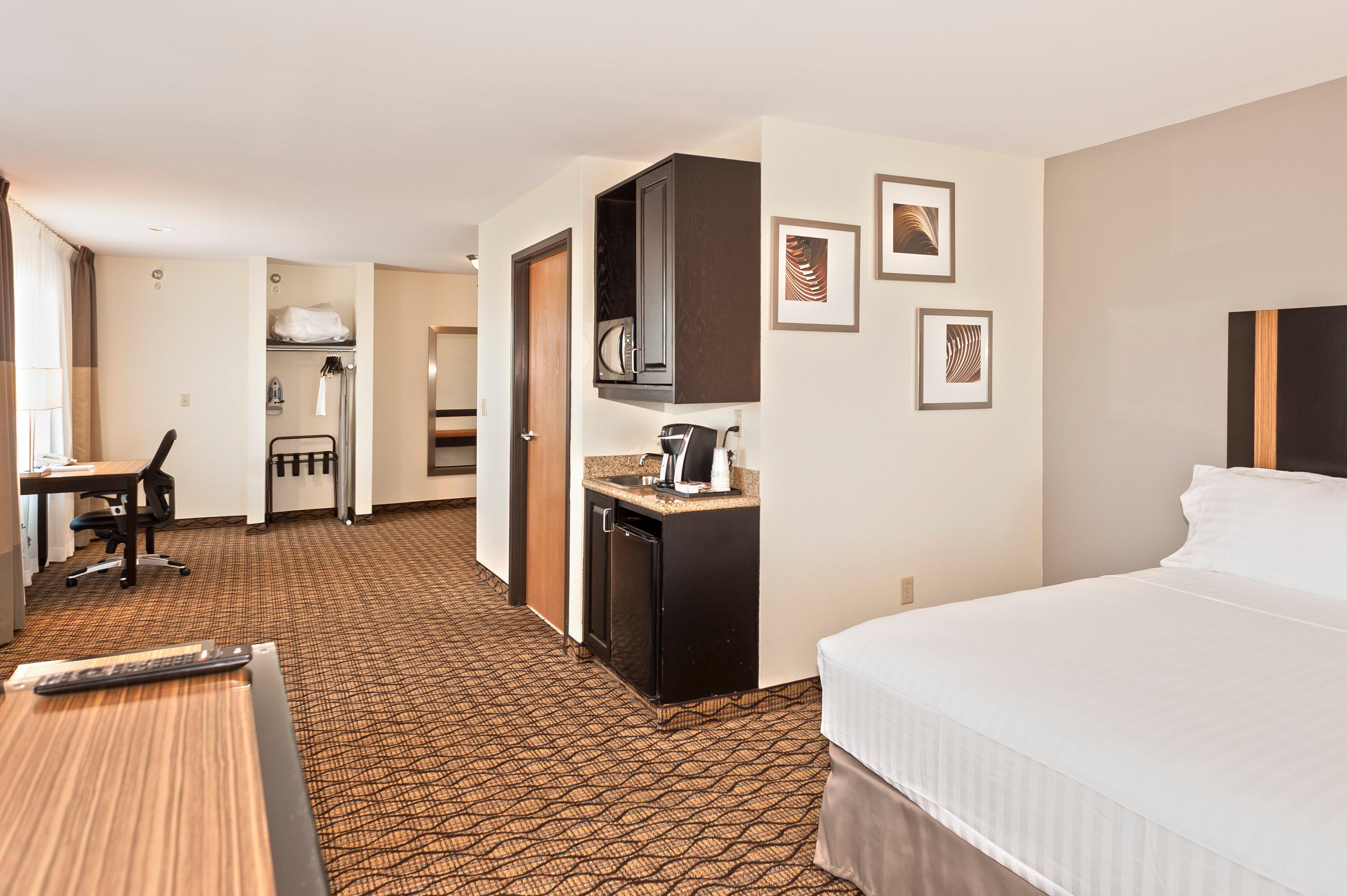 Holiday Inn Express Hotel & Suites Chanhassen By Ihg Esterno foto