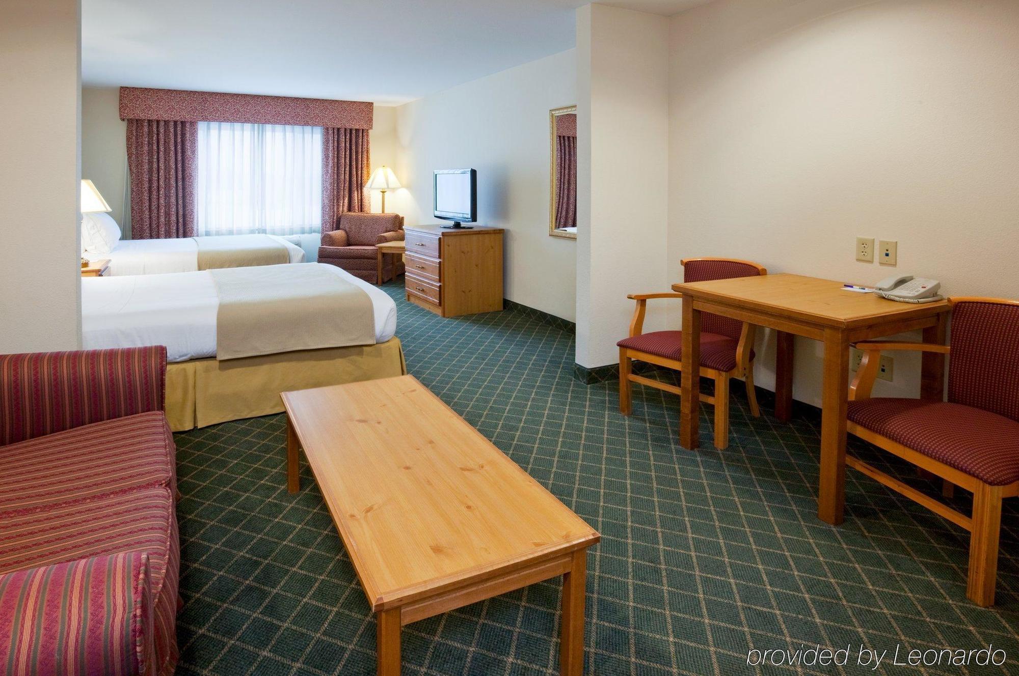 Holiday Inn Express Hotel & Suites Chanhassen By Ihg Camera foto