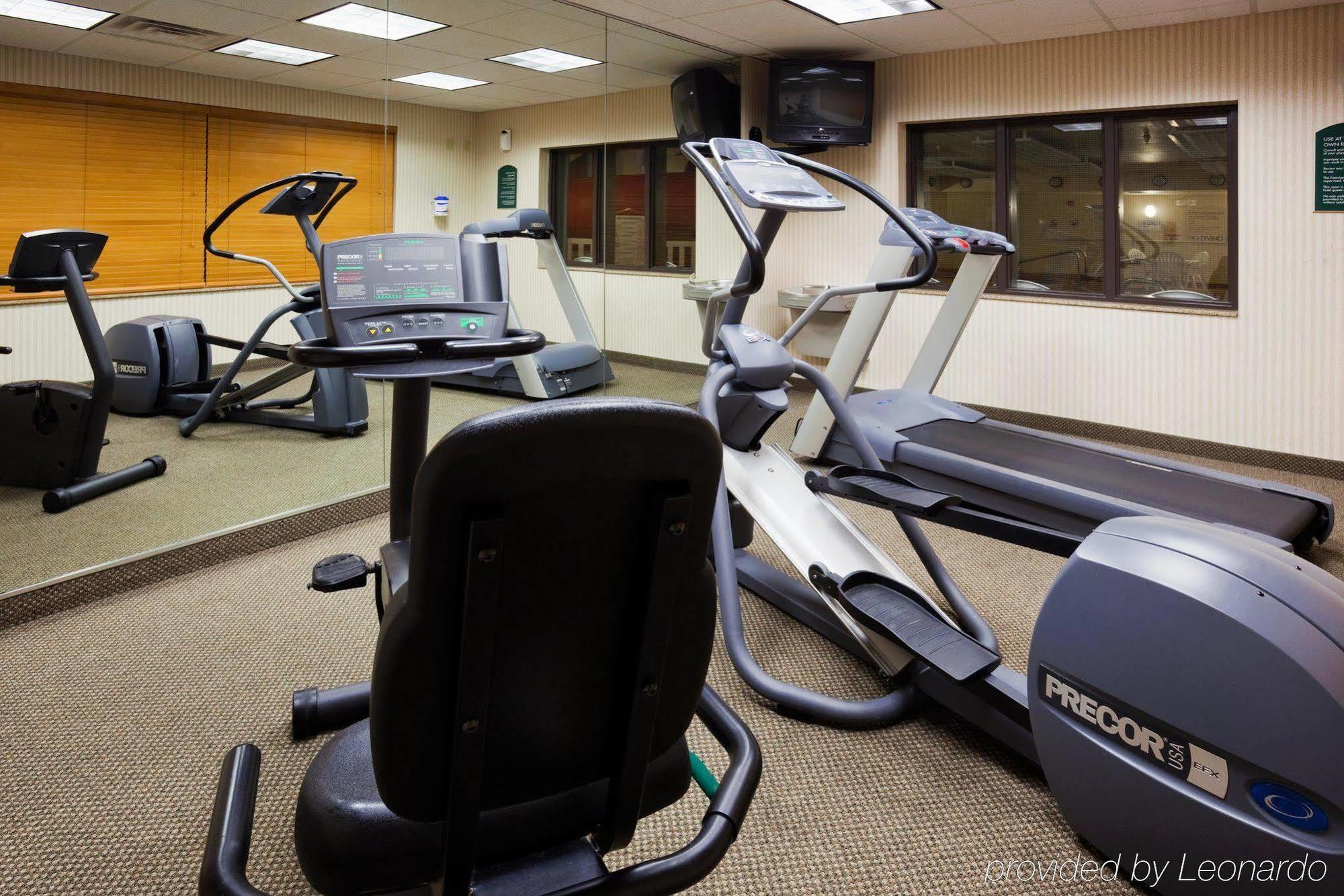 Holiday Inn Express Hotel & Suites Chanhassen By Ihg Esterno foto