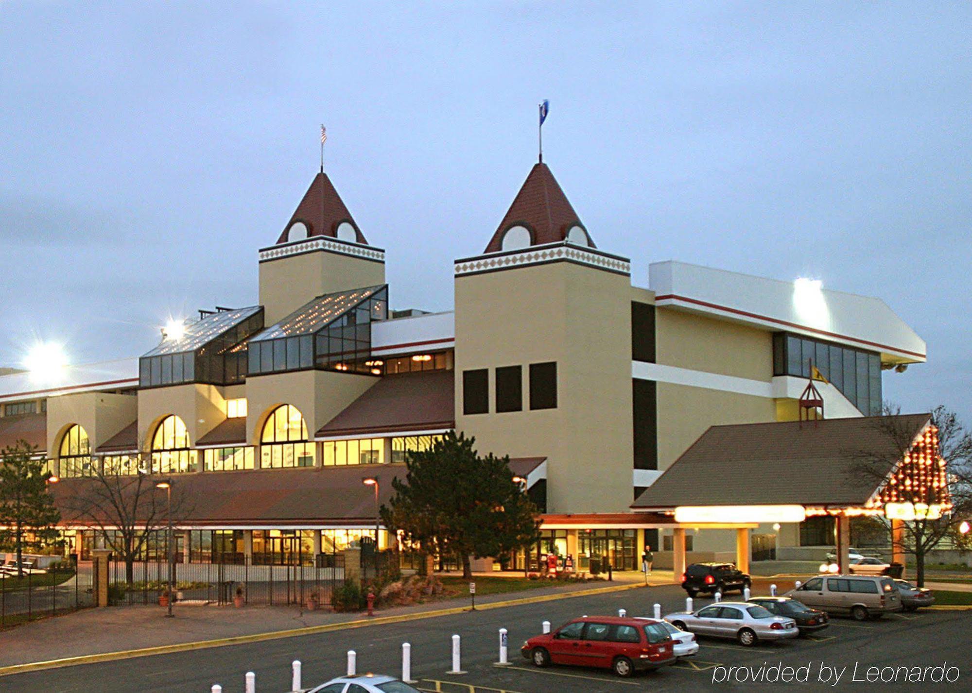 Holiday Inn Express Hotel & Suites Chanhassen By Ihg Esterno foto