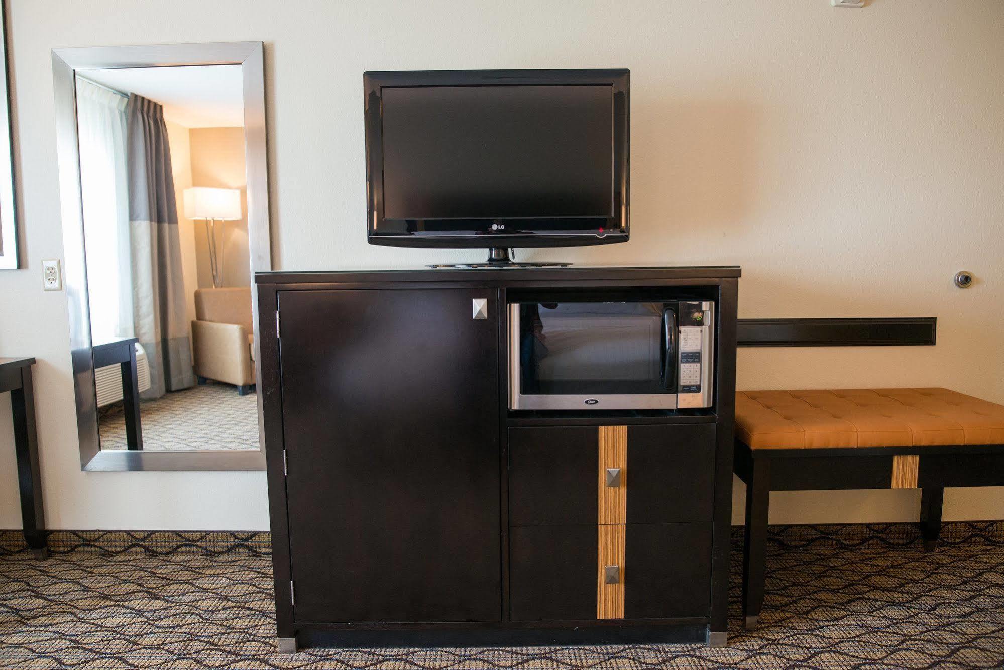 Holiday Inn Express Hotel & Suites Chanhassen By Ihg Esterno foto